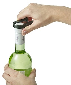 9 piece wine gift set