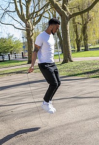 Adjustable jump rope in pouch, black