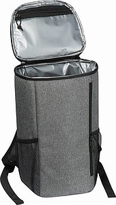 Backpack with cooling function