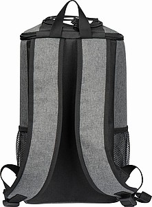 Backpack with cooling function
