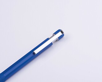 Ball pen with patterned grip zone, blue