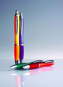 Ballpoint pen 