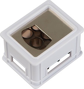Bottle opener in the shape of a beer crate