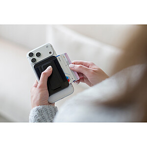 BrandCharger card holder Wally Stand Pro | Recycled