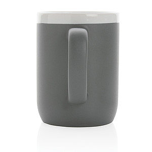 Ceramic mug with white rim