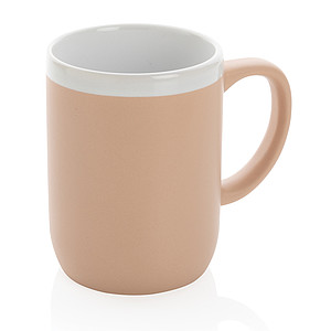 Ceramic mug with white rim