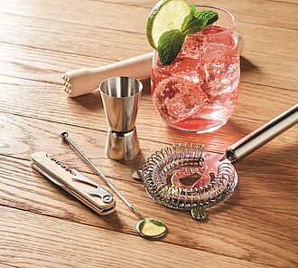 Cocktail kit in cotton pouch with string