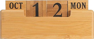 Everlasting bamboo desk calendar