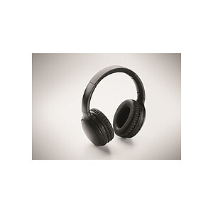 Foldable headphones in pouch