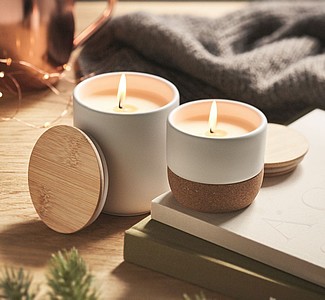 Fresh linen fragranced plant based wax candle