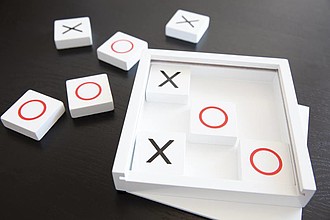 FSC® Deluxe Tic Tac Toe game