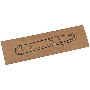 Keyring pendant with carabiner and metal plate