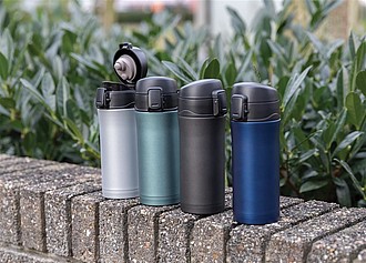 Metallic easy lock vacuum mug, green