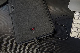 Notebook with powerbank