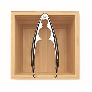 Nut cracker set