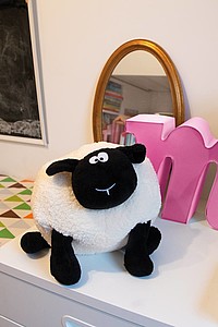 Plush sheep 