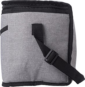 Polycanvas (600D) cooler bag with PEVA interior lining.