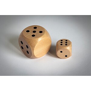 Schima wooden dice 3cm dia, wood