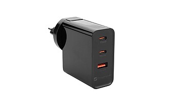 SCHWARZWOLF BANIAS 65W travel adapter with 4 different plugs