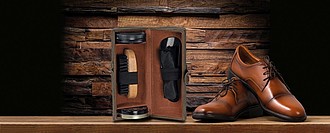 Shoe polishing case, brown