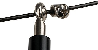Skipping rope with metal handl
