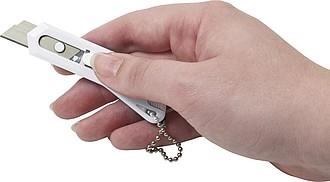 Small hobby knife with keychain. The length of the blade is 4 cm (width: 1,1 cm).