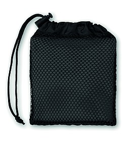Sports towel with pouch