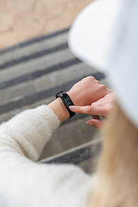 Stay Healthy Bracelet Thermometer