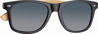 Sunglasses with bamboo temples