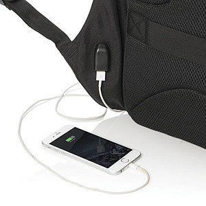 Swiss Peak AWARE™ anti-theft 15.6