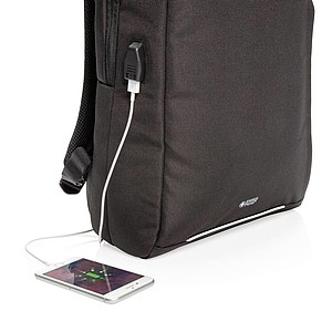 Swiss Peak AWARE™ RFID and USB laptop backpack