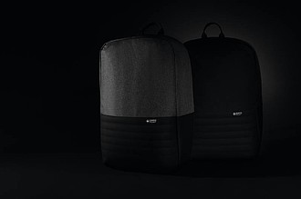 Swiss Peak AWARE™ RFID anti-theft 15 laptop backpack