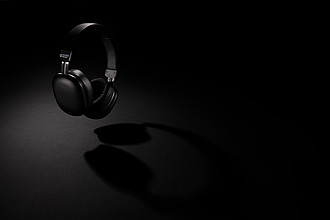 Swiss Peak Pro wireless headphone