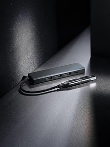Terra RCS recycled aluminum hub with 3 USB ports