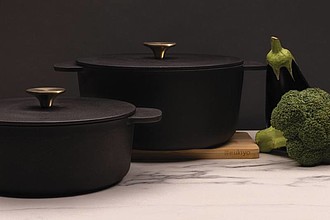 Ukiyo cast iron pan large