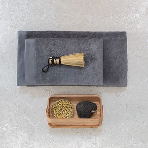 Ukiyo Sakura AWARE™ 500 gsm bath towel 50 x 100cm