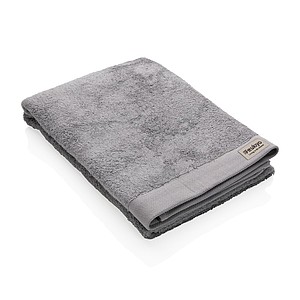 Ukiyo Sakura AWARE™ 500 gsm bath towel 70 x 140cm