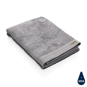 Ukiyo Sakura AWARE™ 500 gsm bath towel 70 x 140cm