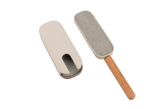 VANILLA SEASON SARIKOY Practical clothes cleaning brush, beige