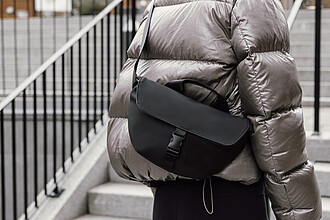 VINGA Baltimore RCS sling bag, black
