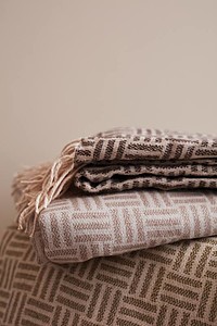 VINGA Lenox blanket
