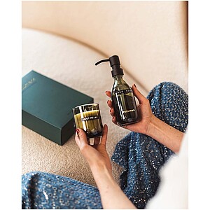 Wellmark Discovery 250 ml hand soap dispenser and 150 g scented candle set, black