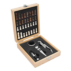 Wine set BAMBOO CHESS with chess game