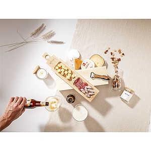 Wine wooden gift box with small tapas board