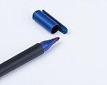 2in1 cutter with felt tip pen, blue