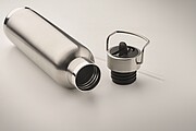 Double wall vacuum insulating bottle