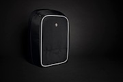 Swiss Peak AWARE™ anti-theft 15.6