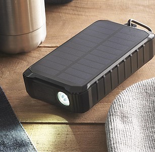 8000 mAh solar dynamo charger