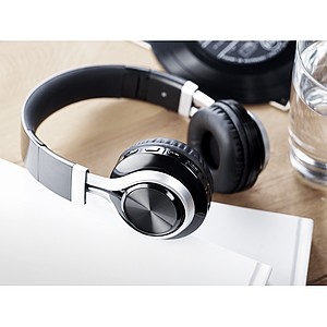 Bluetooth headphone