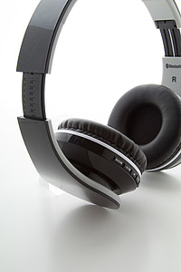 bluetooth headphones